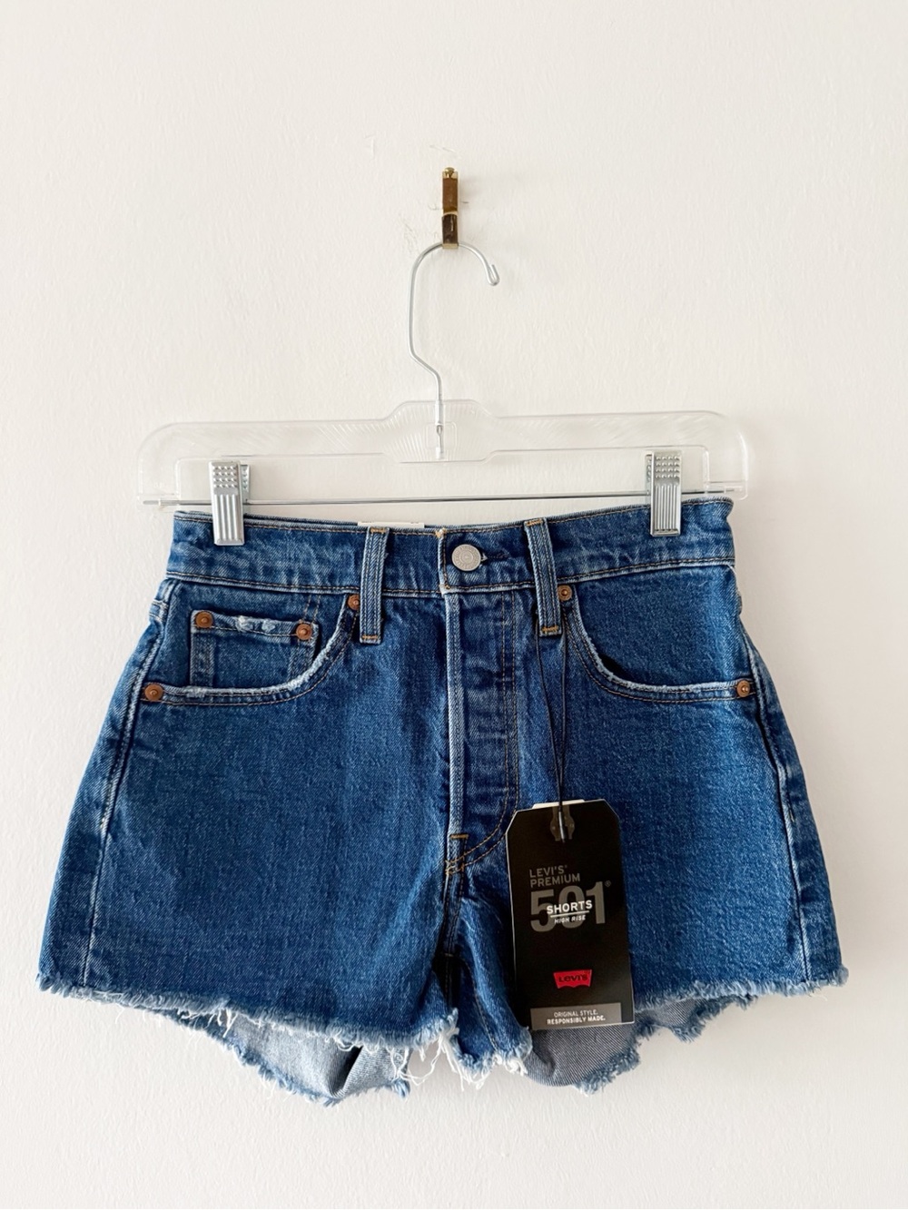 NEW Levi's 501 Original Denim Shorts Charleston Boom Size 24